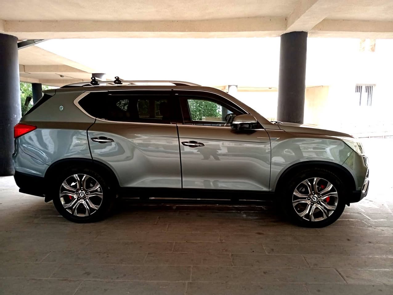 ssangyong rexton g4 იდეალურ მდგომარეობაში heritage 2017 — 13,500$