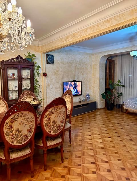 იყიდება ბინა, ბათუმი