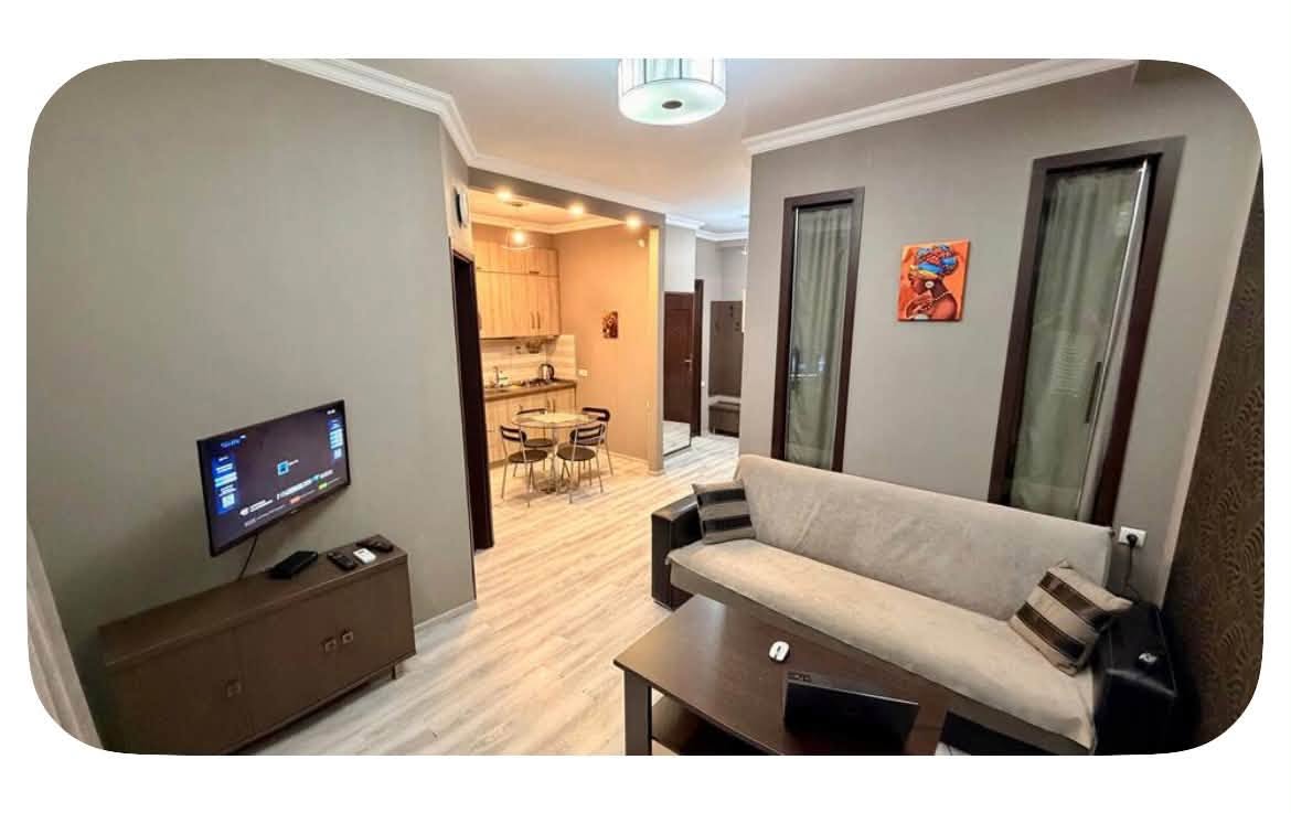 Сдаётся 2-комнатная квартира, Батуми — $600