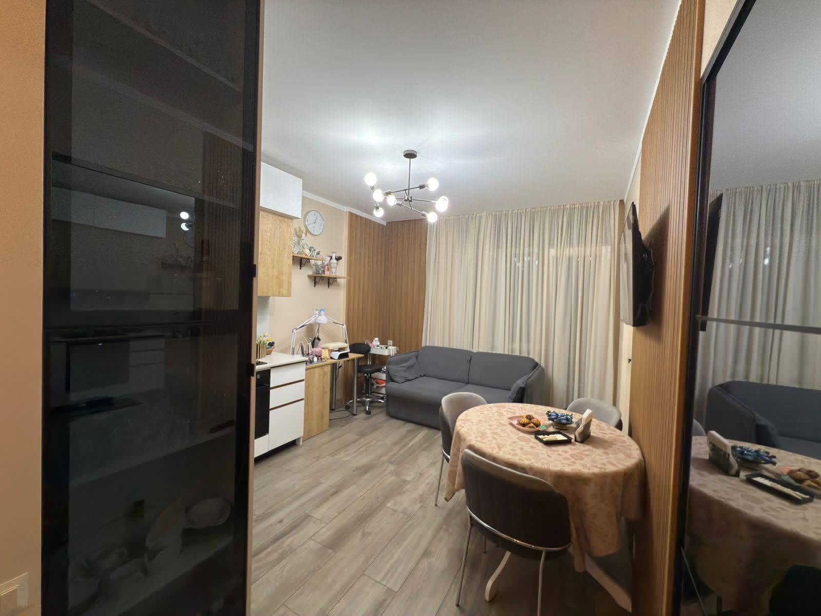 🏡 იყიდება 2-საძინებლიანი ბინა ბათუმში — — 104,000$