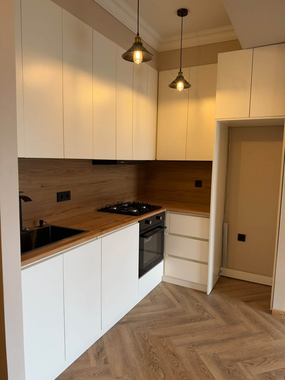 იყიდება ბინა, თბილისი — $83,000