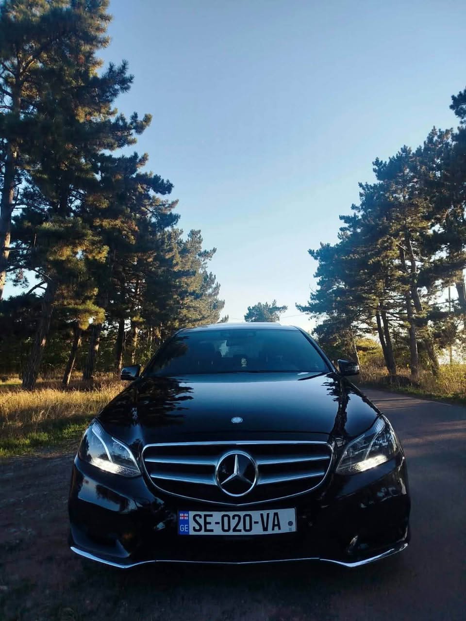 Mercedes-Benz — 11,000$