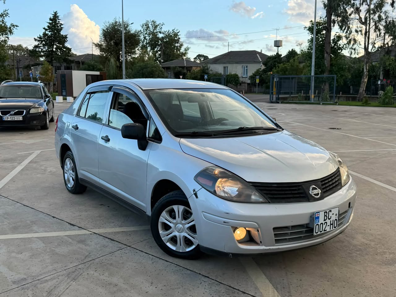 Nissan Versa 2011 — 2,600$