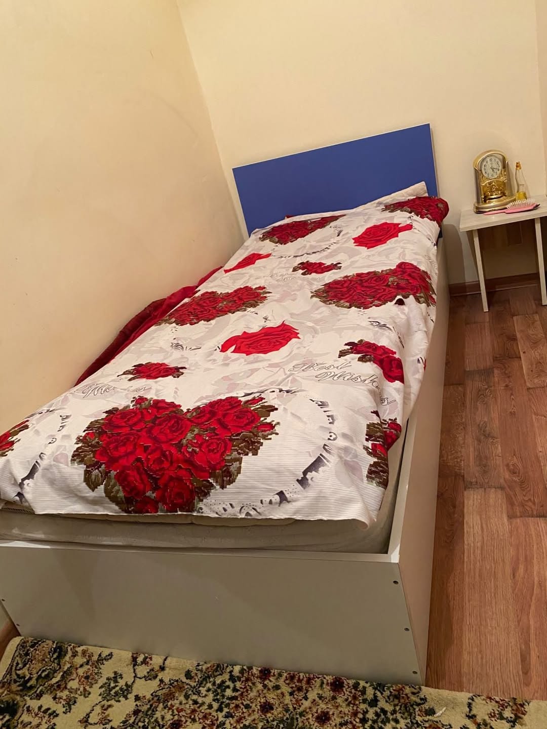 Мебель — 60₼