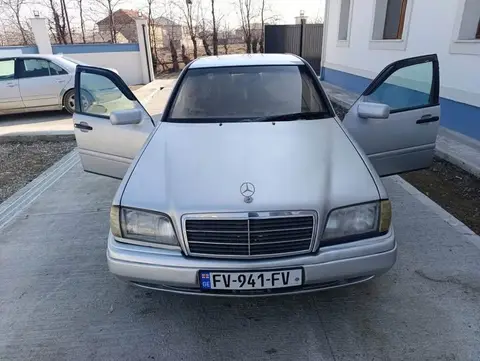 ავტომობილი