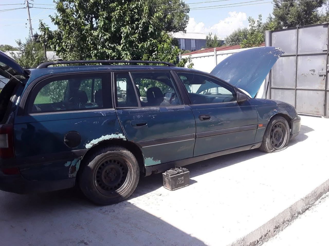 Varketişdə 2.0 litrlik Ekotek dağıldı