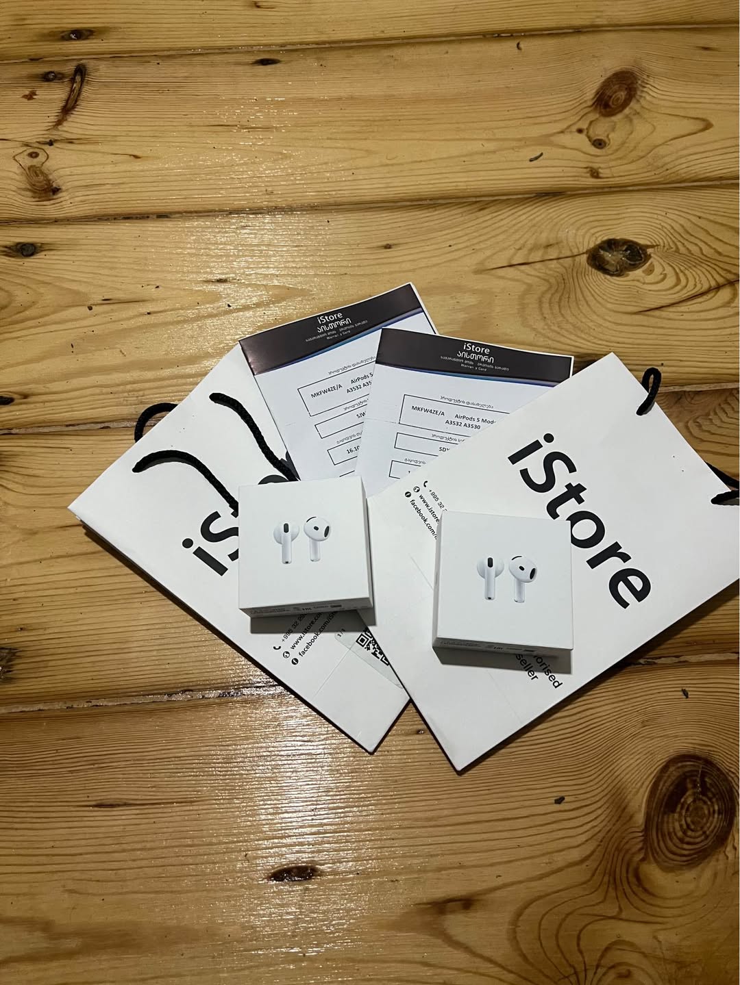 AirPods 5 new, with warranty