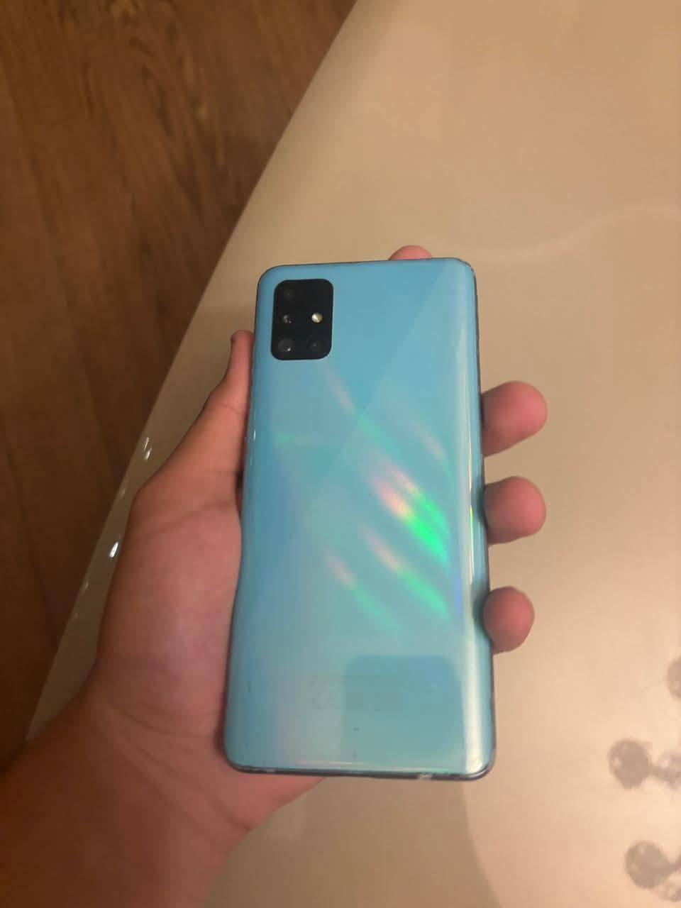 იყიდება Samsung galaxy a 51 ტელეფონი — 250₾