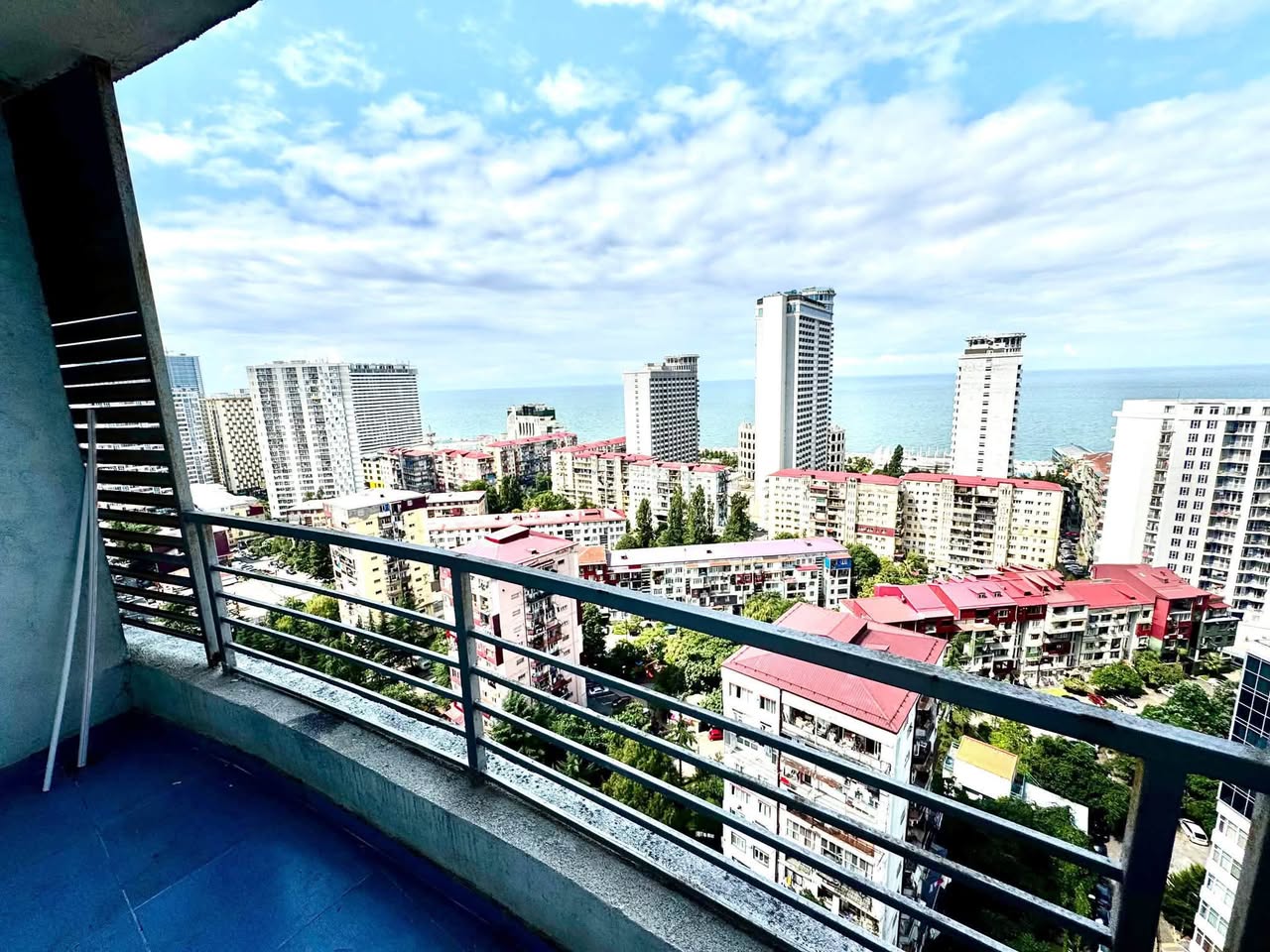 Kirayə 2 otaqlı mənzil, Batumi — $900