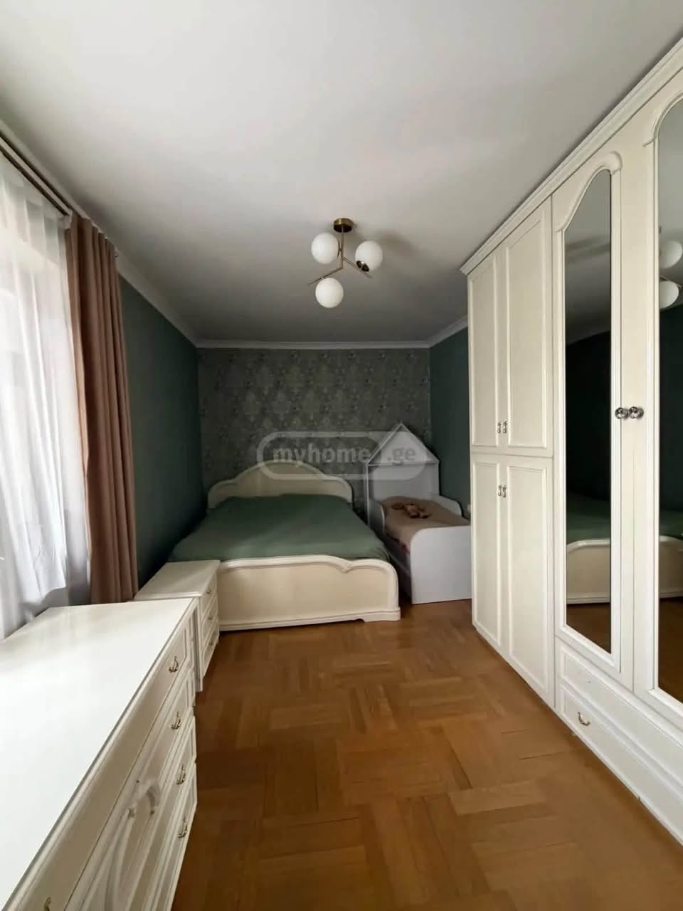 იყიდება 3-ოთახიანი ბინა, თბილისი — $145,000