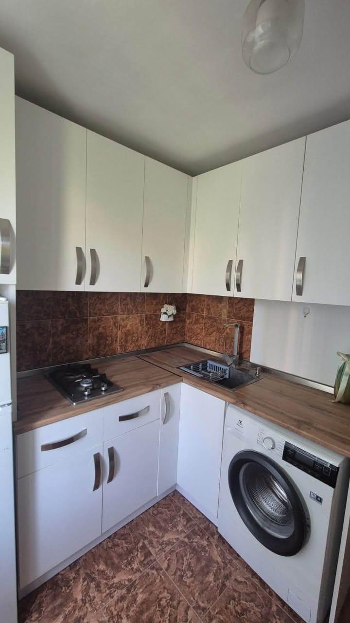 იყიდება 1-ოთახიანი ბინა, რუსთავი — $47,000