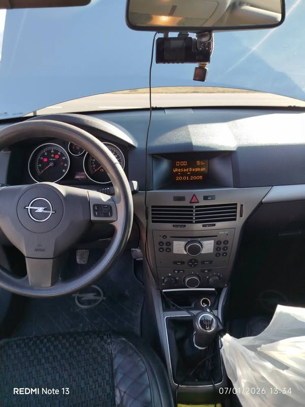 Avtomobil 2005 — 3,499$