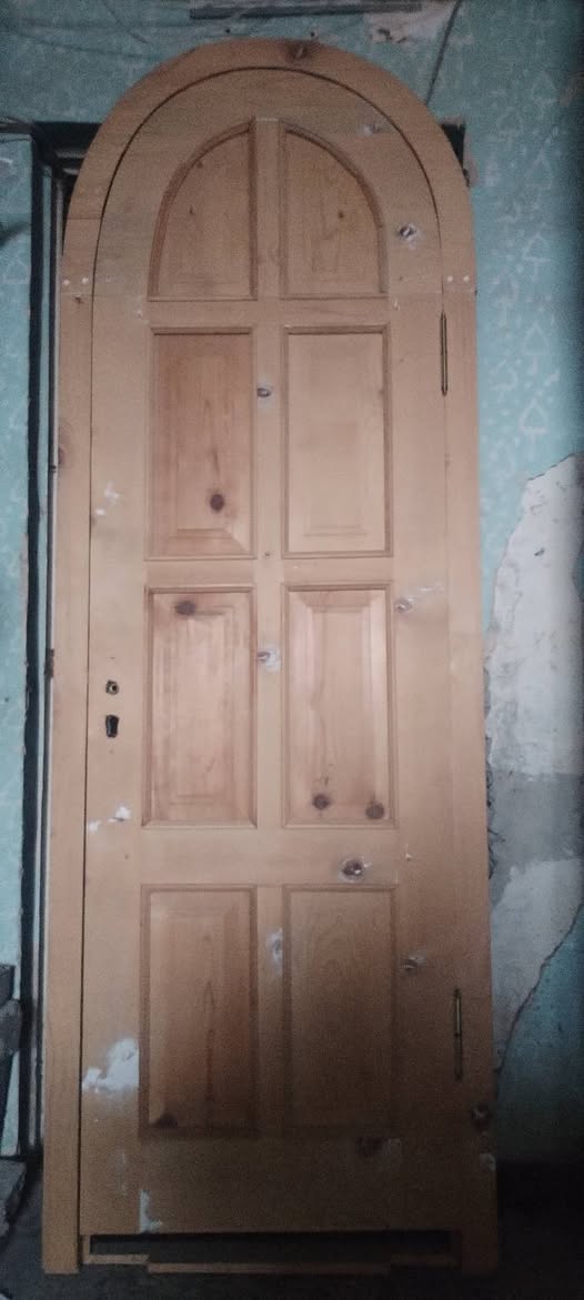 ოვალური ხის კარები, 2 ცალი