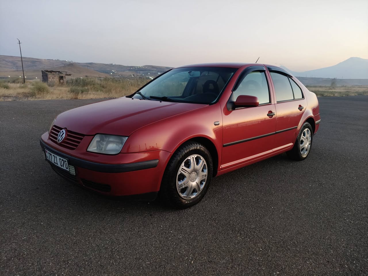 Volkswagen Bora — 3,500$