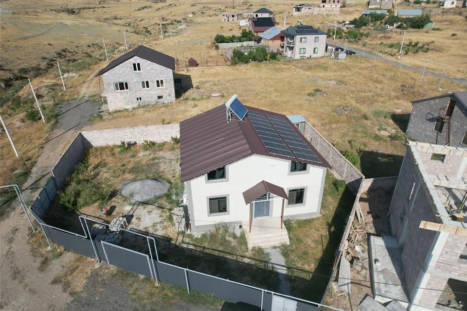 სახლი / ვილა
