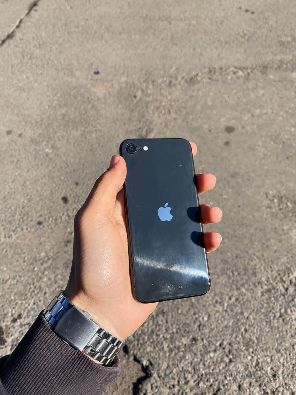 iPhone SE 100% 64Gb lav vichak — 40,000֏
