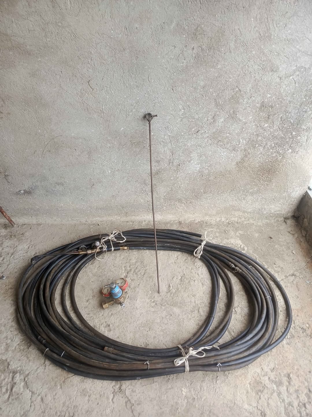 Qaz kəsici (rezak) dəsti satılır (balonlar — 500₾