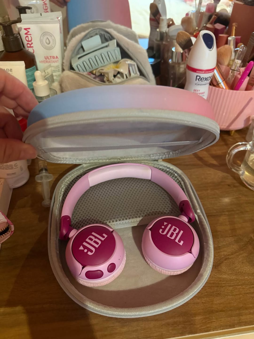 JBL pink headphones with case