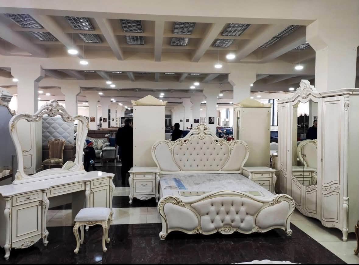 Շտապ Վաճառվում է ննջասենյակի Euro կահույք — 350,000֏