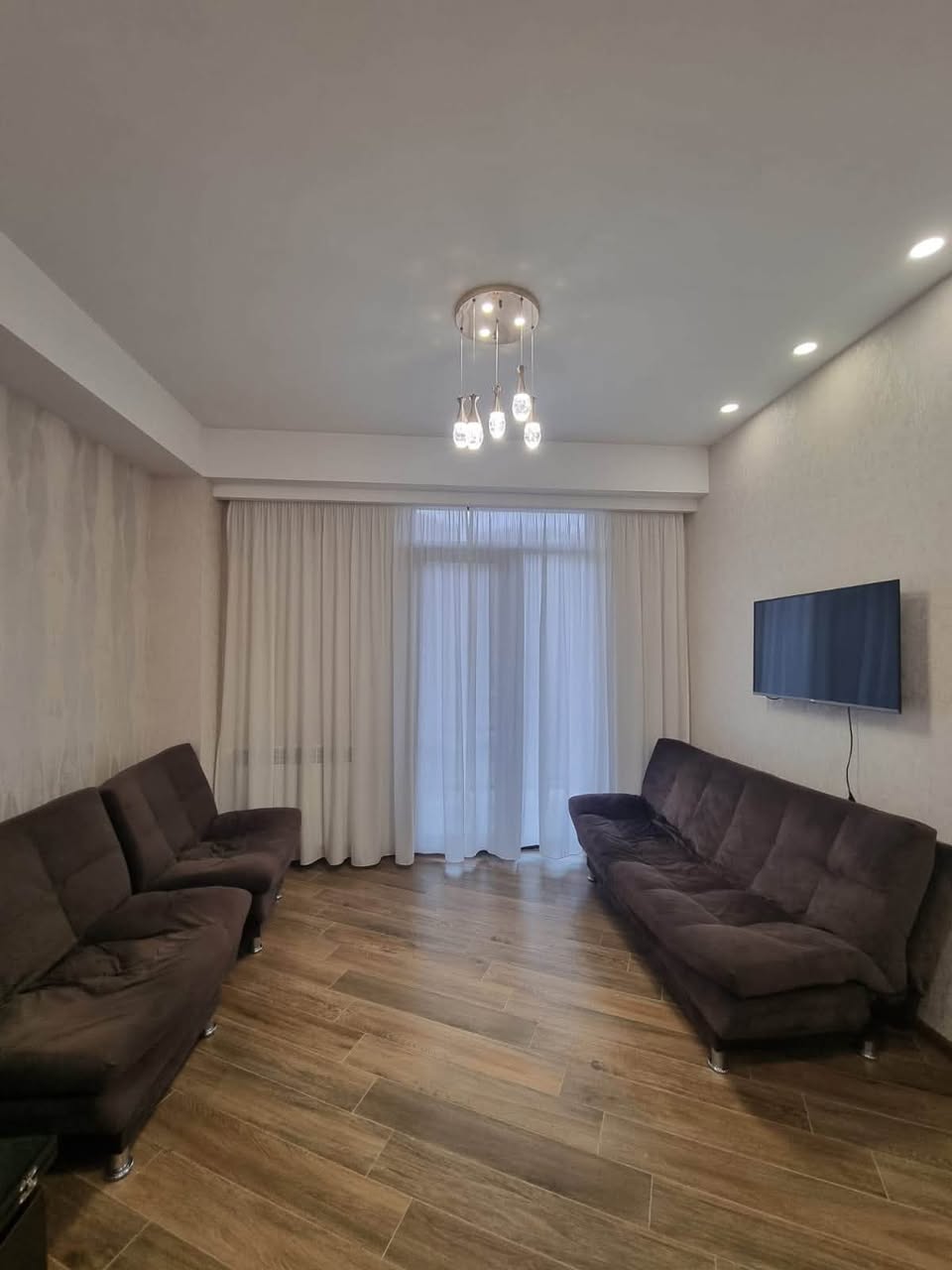 ქირავდება ბინა, თბილისი — 1,200 ₾