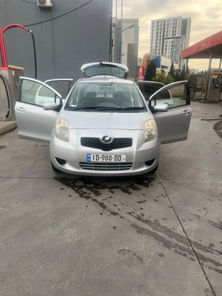 კარგ ფასში გაგტანთ მოვლილი კარგი მანქანაა 2005