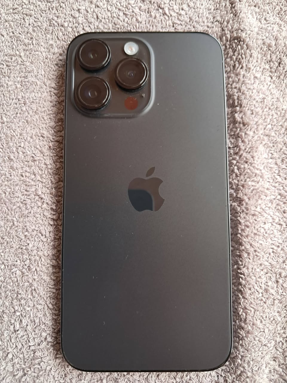 iPhone 14 Pro Max, unscratched