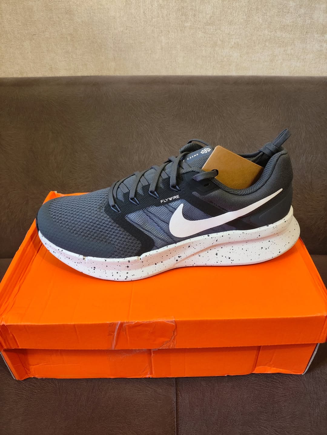 Nike-ს ახალი და ორიგინალი ბოტასი -