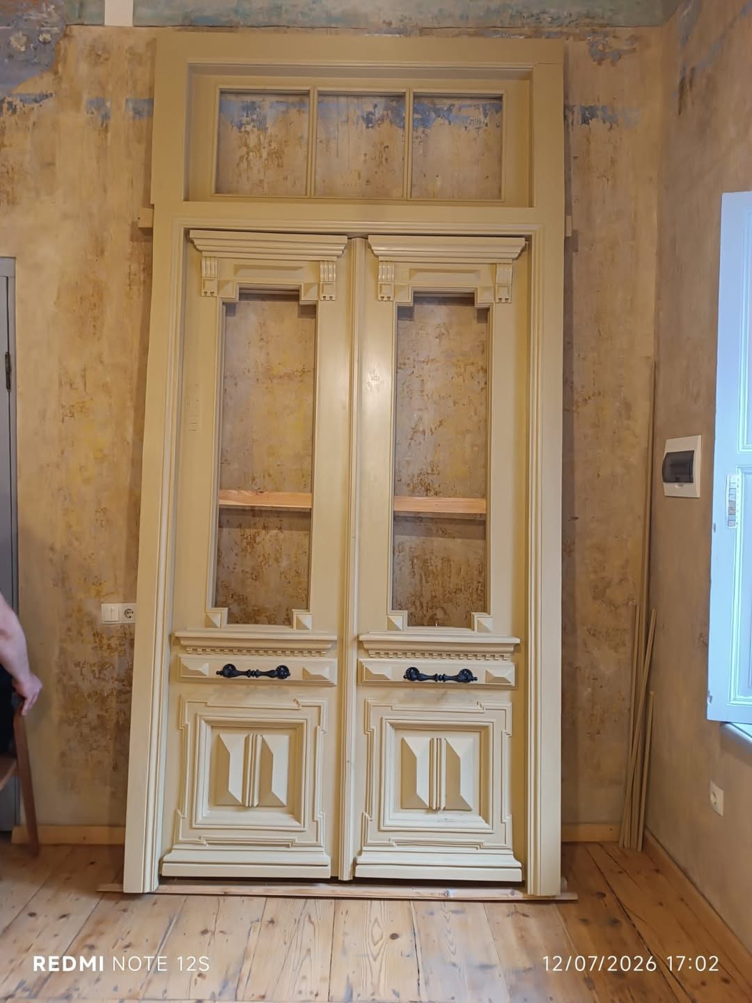 ძველი თბილისური ორფრთიანი კარი 3.22×1.5