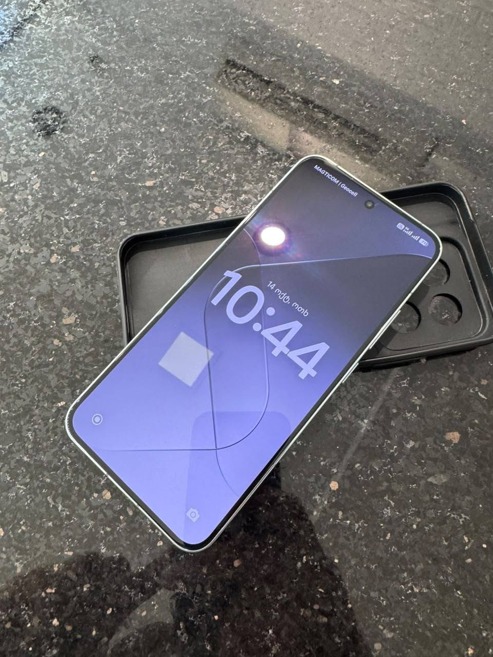 Xiaomi 14 16/528 Snapdragon 8 ტლ