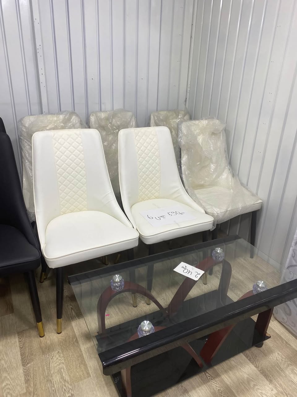Yüksek kaliteli sandalyeler