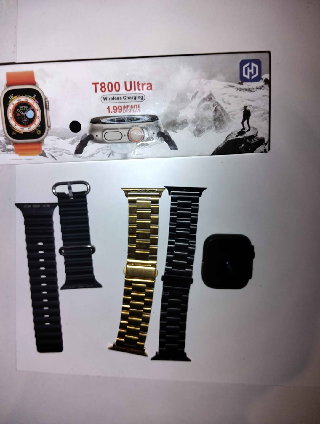 T800 Ultra smartwatch with extra straps
