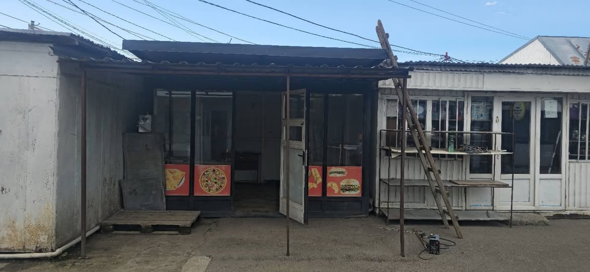 Commercial space, Khashuri — 12,000 ₾
