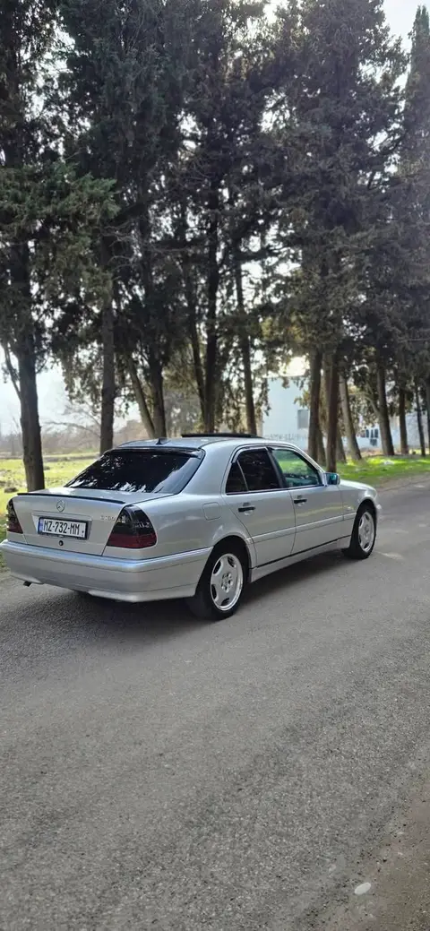 ავტომობილი