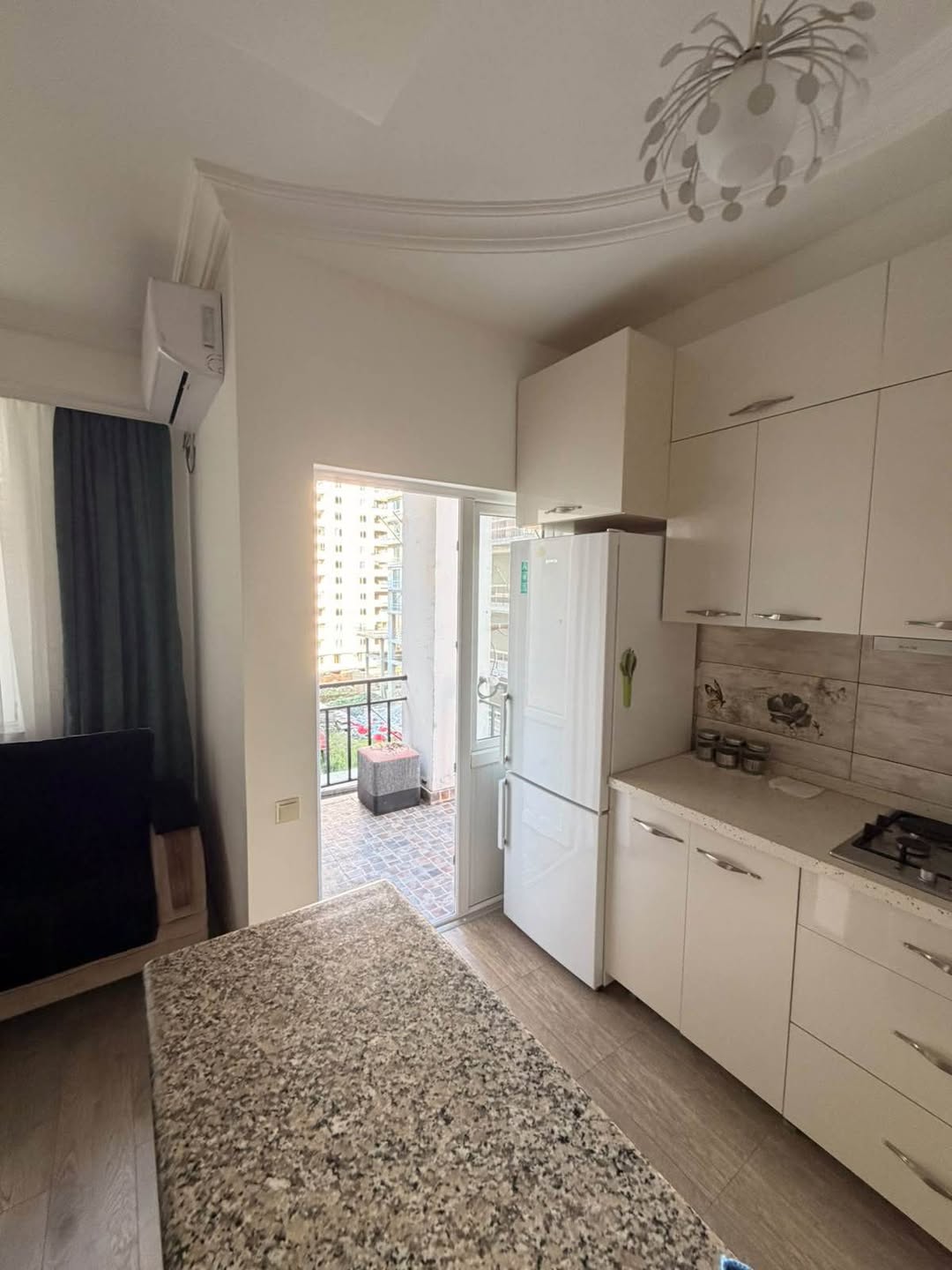 Avtomobil — 700$