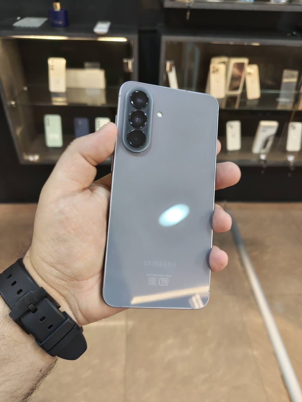 Samsung A57 nori bes 8/128gb idealıqan — 130,000֏