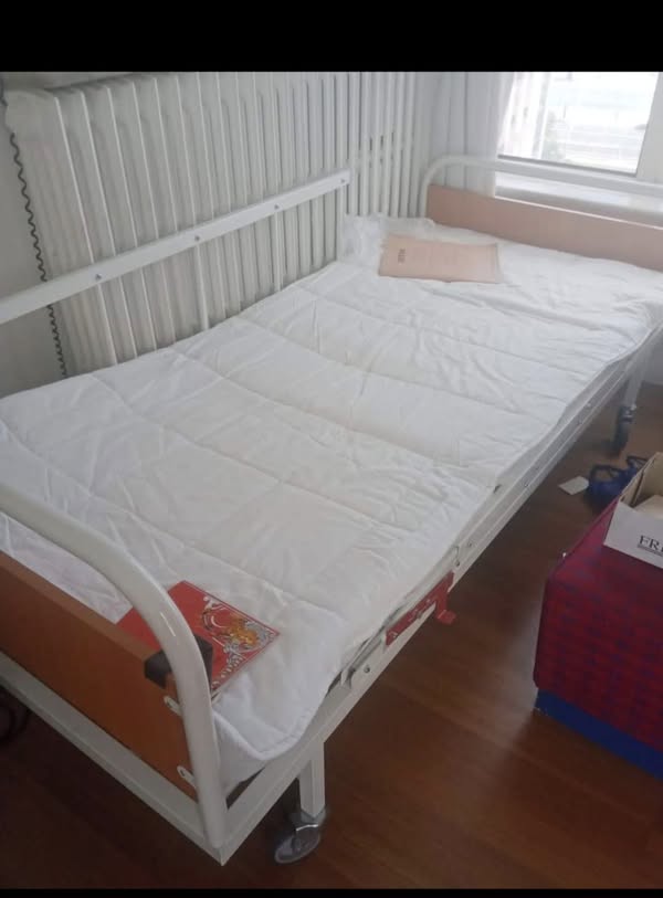 Rental and sale of hospital bed in the city