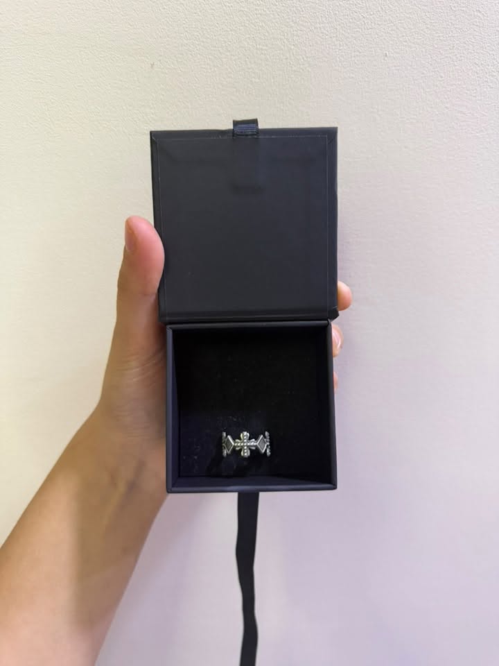 Original ring with box and certificate