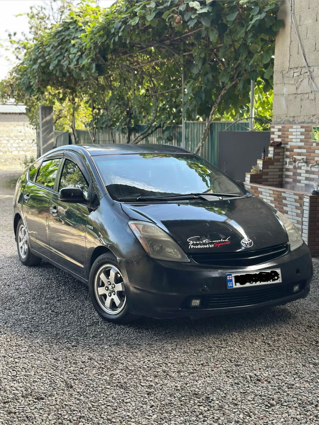 Prius — 3,200$