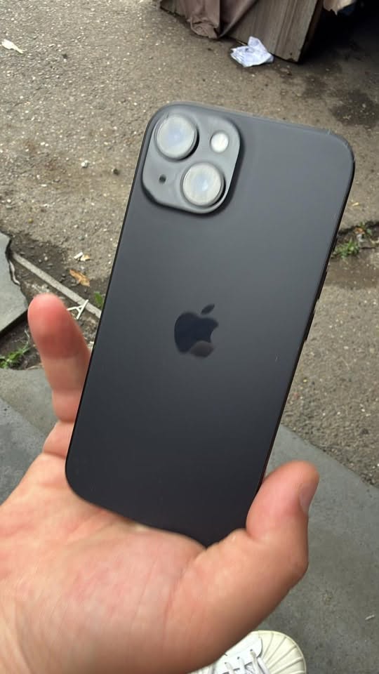 Acil iphone 15 128gb 86% batarya - 550₾
