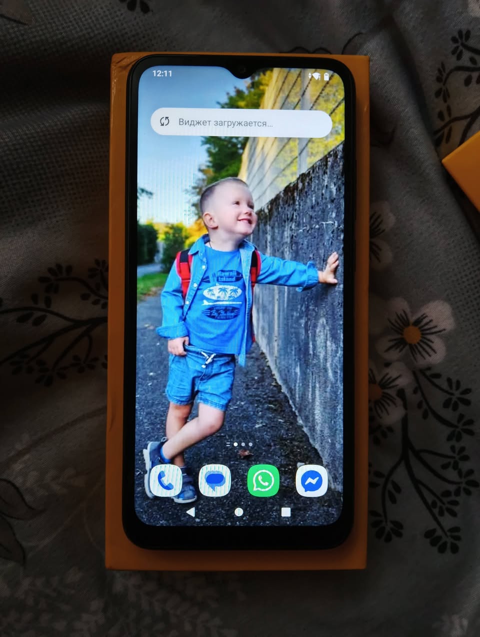Redmi A1+ smartphone, working, small crack