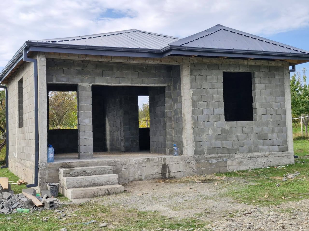 60kW'lık özel evler Siyah Karkası inşa ediyoruz