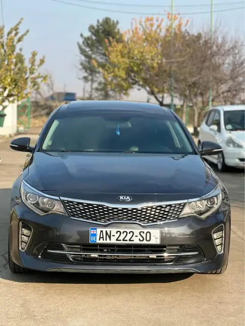 Kia 2018 — 7,800$