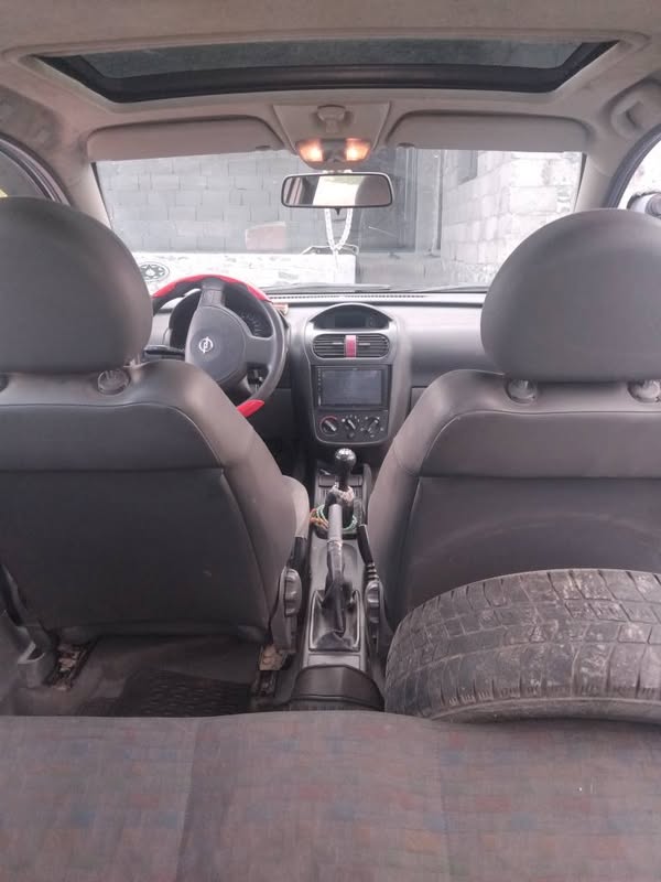 Opel 2001