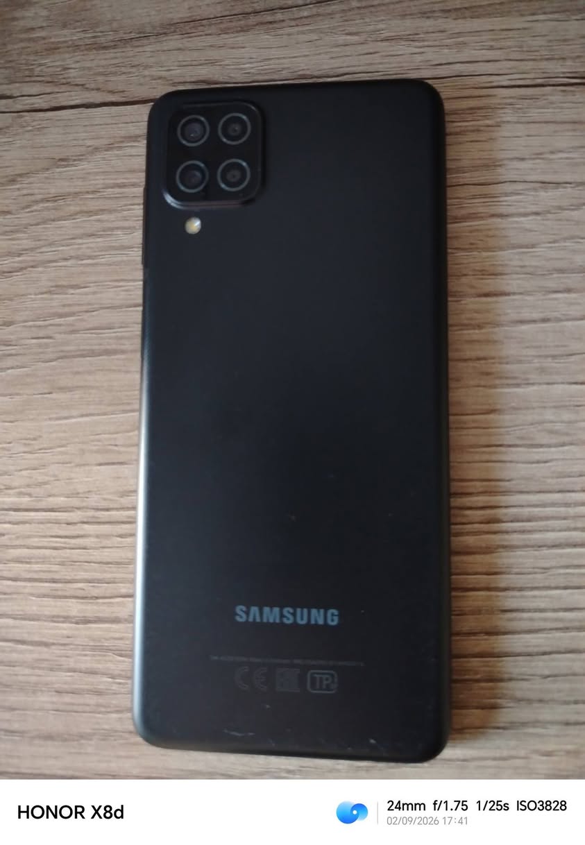 იყიდება Samsung A12 ფასი 150 ლარი