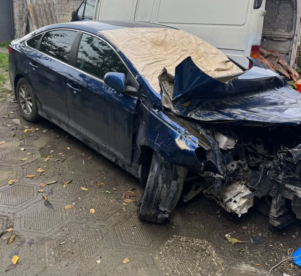 იყიდება სონატა 2018 წლიანი 2.4 ბენზინი