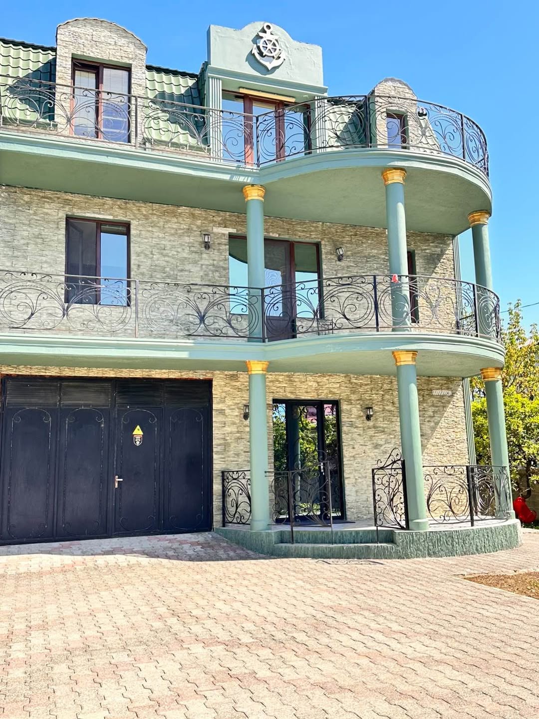 Həyət evi, Batumi — $2,000
