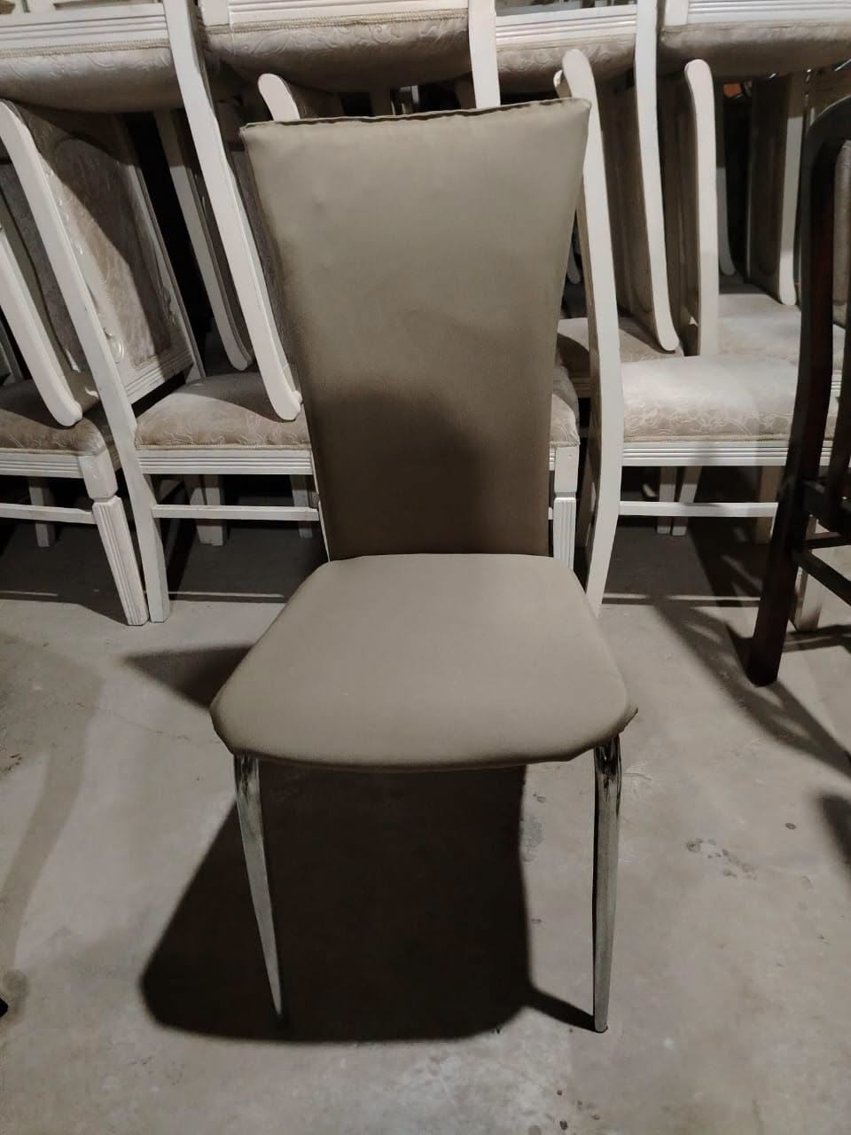 Mobilya — 120₼