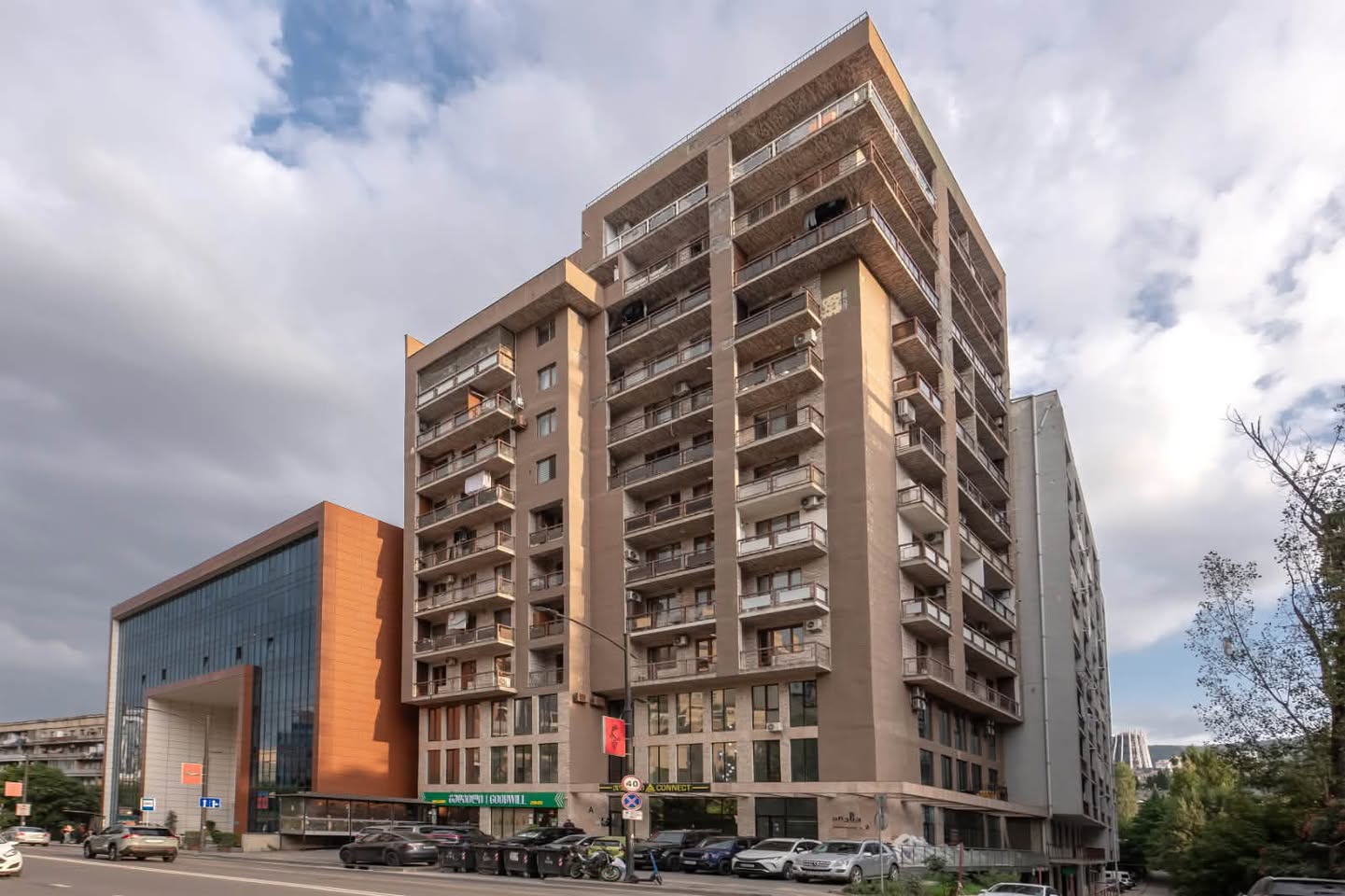 3 otaqlı mənzil satılır, Tbilisi — $165,000