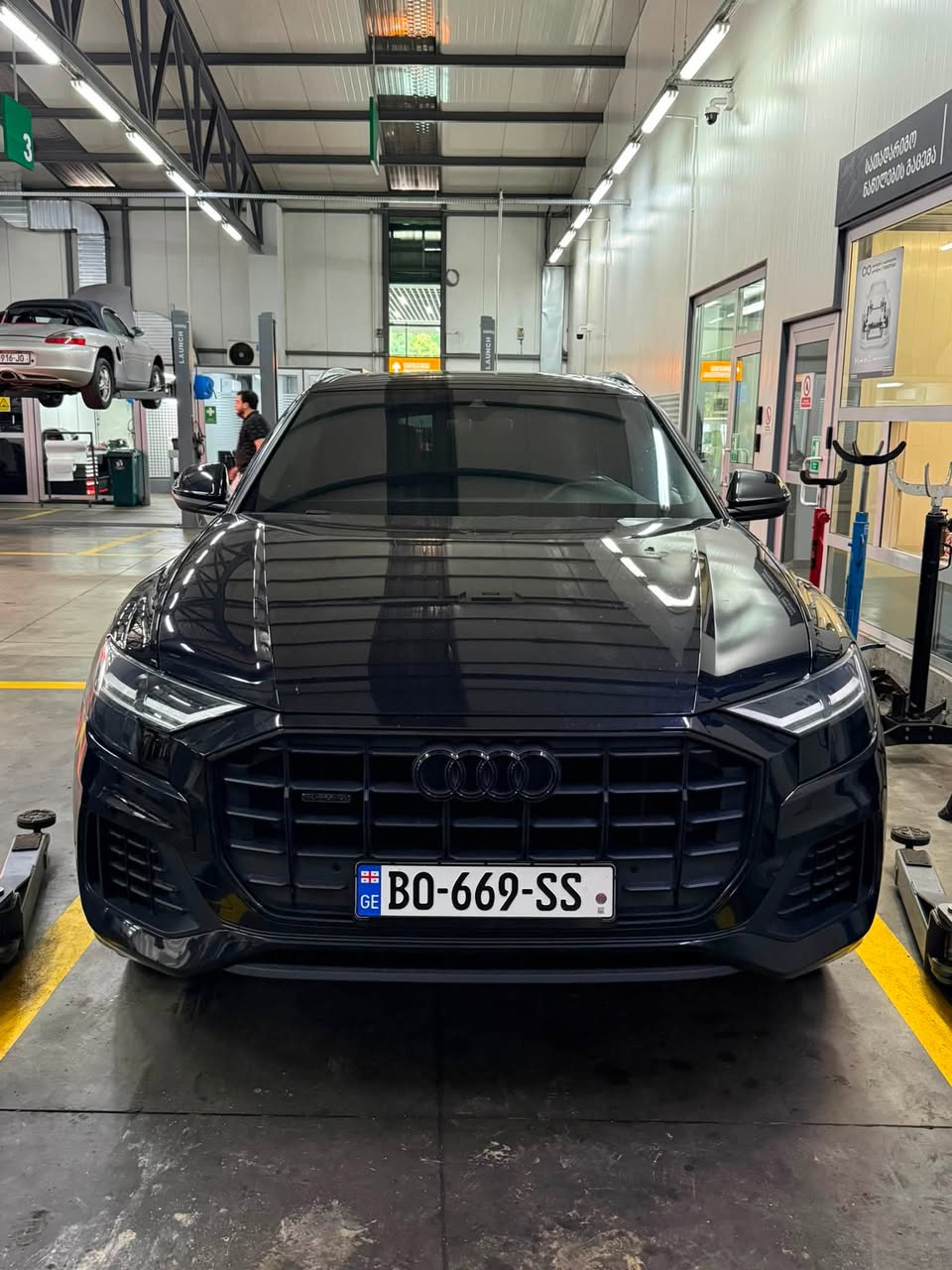 იყიდება/იცვლება 33000$$ 2019 Audi Q8 Premium