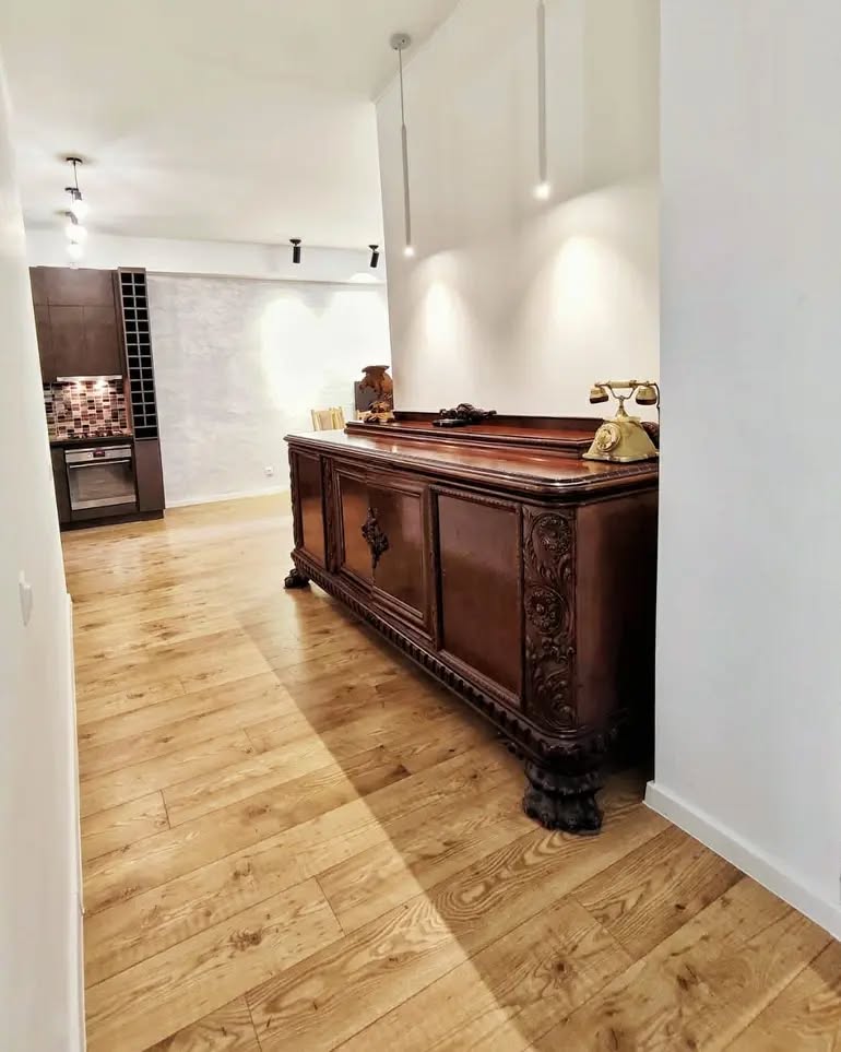 იყიდება 5-ოთახიანი ბინა, თბილისი — $316,200